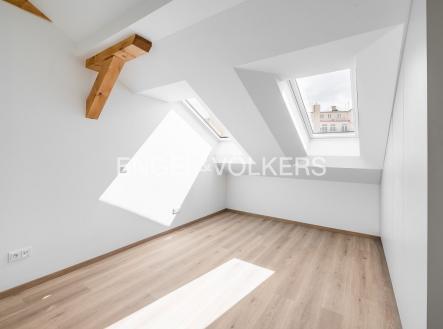 Pronájem bytu, 3+kk, 98 m²