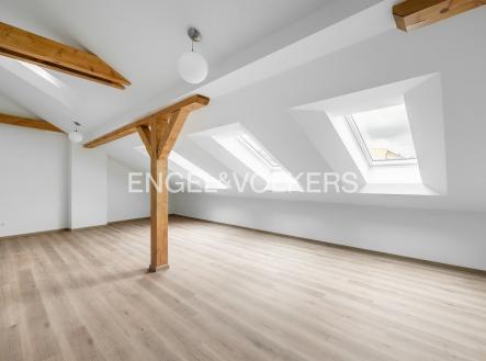 Pronájem bytu, 2+kk, 79 m²