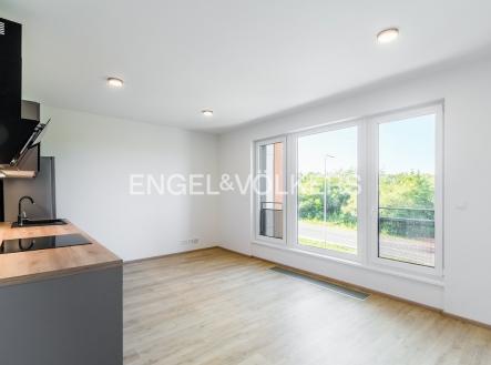 Pronájem bytu, 1+kk, 35 m²