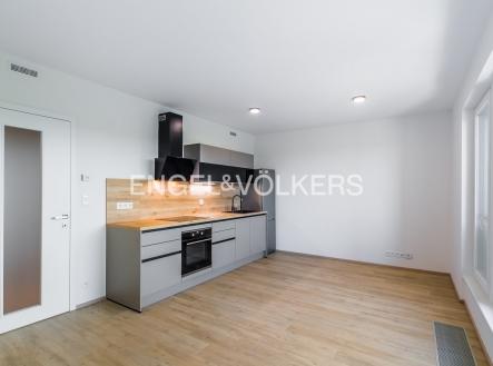 Pronájem bytu, 1+kk, 35 m²