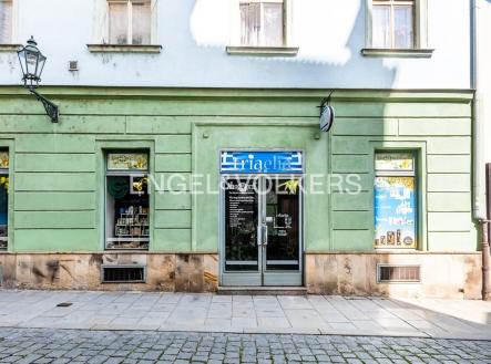 Pronájem - obchodní prostor, 106 m²