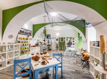 Pronájem - obchodní prostor, 106 m²