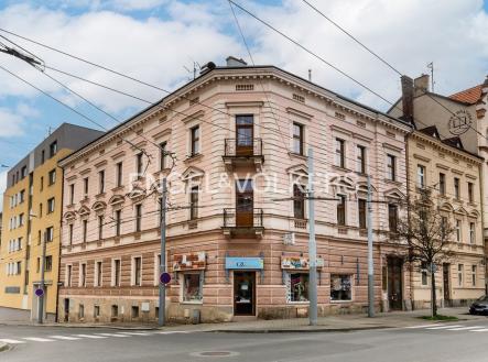 Pronájem - restaurace, 198 m²