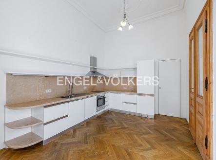 Pronájem bytu, 5+1, 171 m²