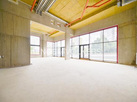 Pronájem obchodní prostory, 216 m²