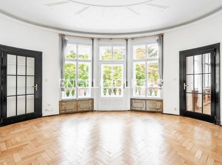 Pronájem bytu, 5+1, 300 m²