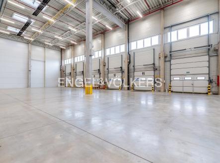 Pronájem komerčního objektu, sklad, 2 828 m²