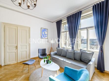 Pronájem bytu, 5+1, 157 m²