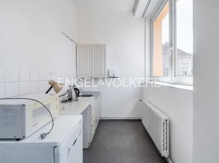 Pronájem kanceláře, 32 m²