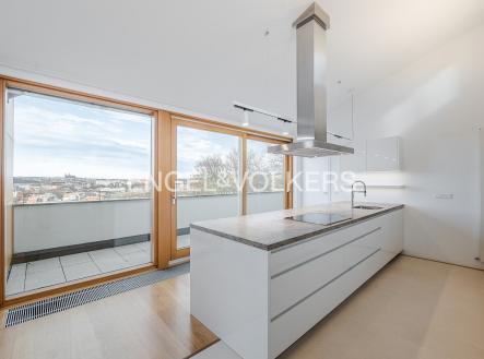 Pronájem bytu, 6+kk, 173 m²
