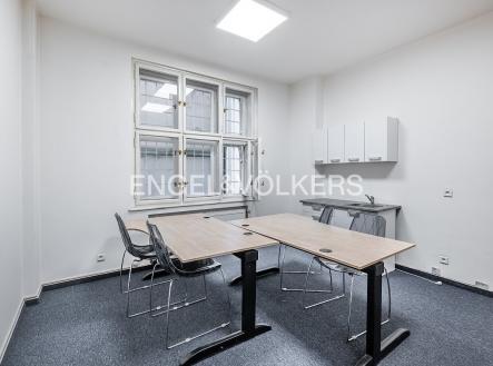 Pronájem kanceláře, 16 m²