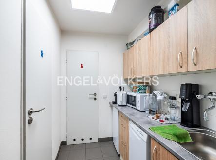 Pronájem kanceláře, 102 m²