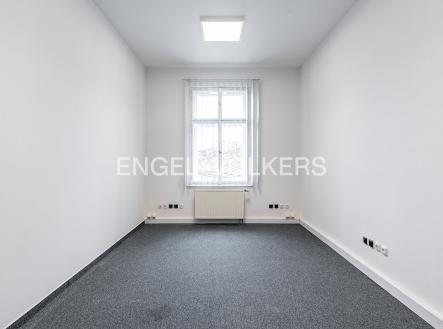 Pronájem kanceláře, 27 m²