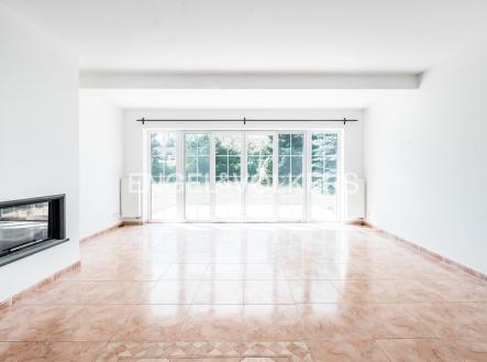 Pronájem domu/vily, 610 m²