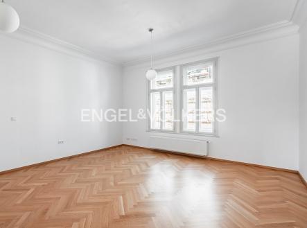 Pronájem bytu, 3+kk, 127 m²