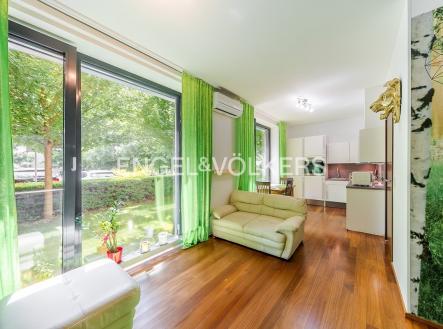 Pronájem bytu, 1+kk, 36 m²