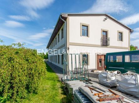 Pronájem komerčního objektu, výroba, 630 m²