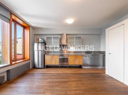 Pronájem bytu, 2+kk, 74 m²