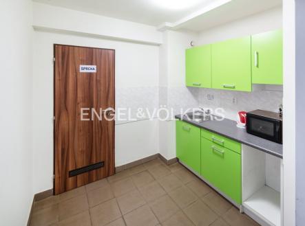 Pronájem - kanceláře, 23 m²
