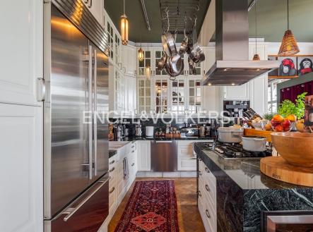 Pronájem bytu, 5+kk, 600 m²