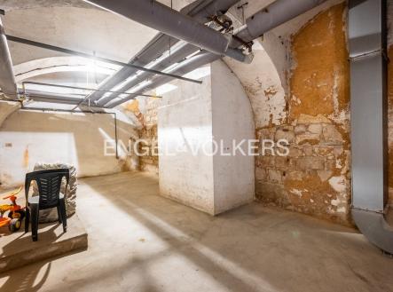 Pronájem komerčního objektu, sklad, 128 m²