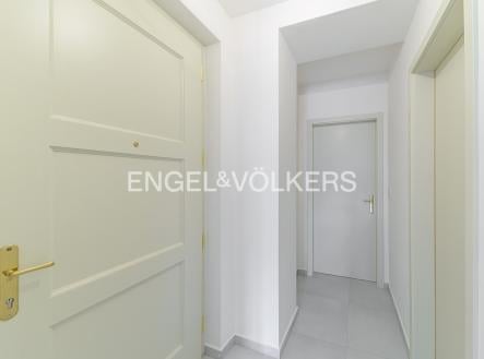 Pronájem bytu, 2+kk, 36 m²