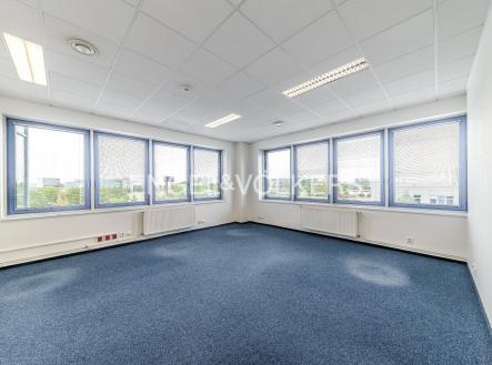 Pronájem kanceláře, 520 m²