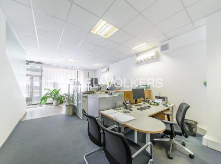 Pronájem kanceláře, 103 m²