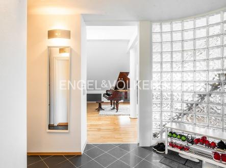 Pronájem bytu, 6+kk, 250 m²