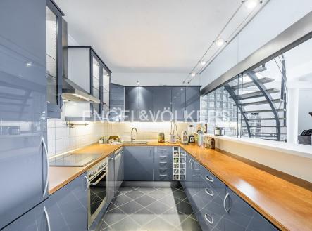 Pronájem bytu, 6+kk, 250 m²