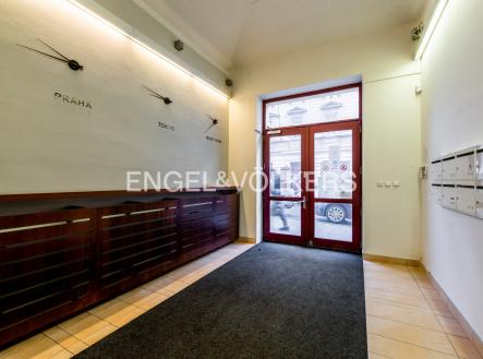 Pronájem kanceláře, 132 m²