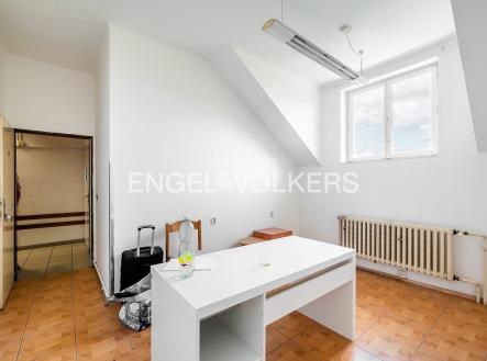 Pronájem - obchodní prostor, 18 m²