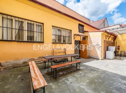 Pronájem - obchodní prostor, 18 m²