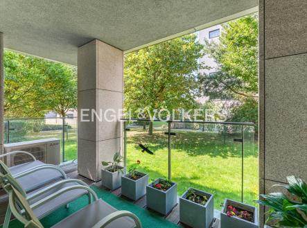 Pronájem bytu, 2+kk, 72 m²