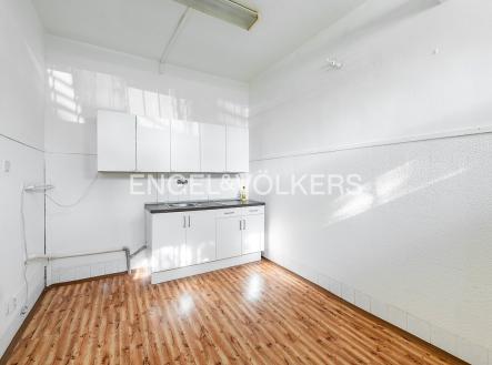 Pronájem komerčního objektu, jiný, 60 m²