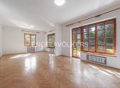 Pronájem domu/vily, 316 m²