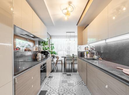 Pronájem bytu, 4+1, 151 m²