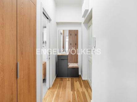 Pronájem bytu, 1+kk, 30 m²