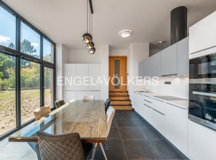 Pronájem domu/vily, 160 m²