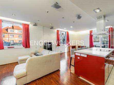 Pronájem bytu, 2+kk, 89 m²