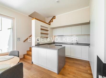 Pronájem bytu, 4+kk, 103 m²