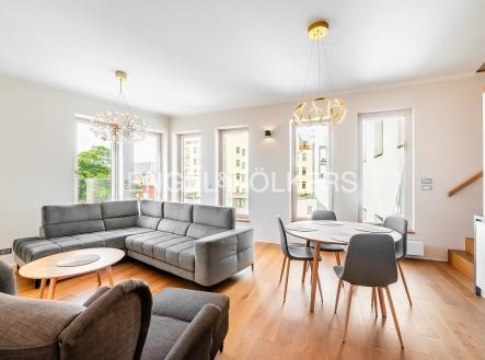 Pronájem bytu, 4+kk, 103 m²