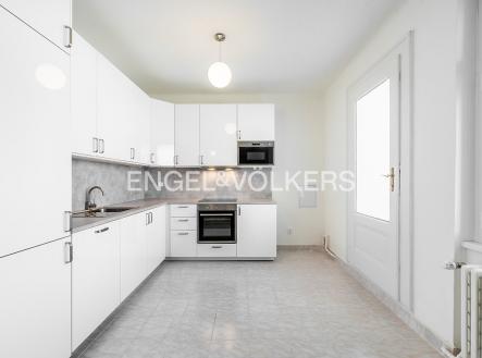 Pronájem bytu, 3+kk, 141 m²