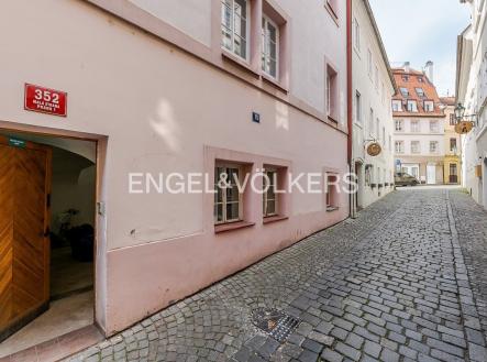 Pronájem obchodní prostor, 175 m²