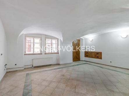 Pronájem obchodní prostor, 175 m²