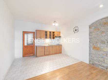 Pronájem bytu, 1+kk, 35 m²