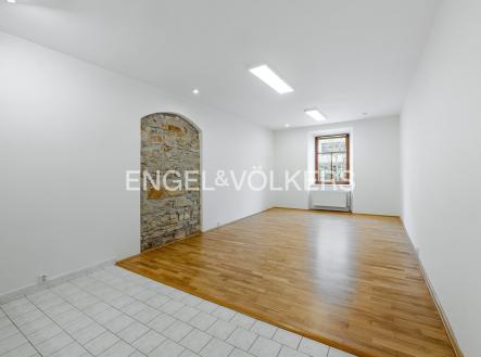 Pronájem bytu, 1+kk, 35 m²