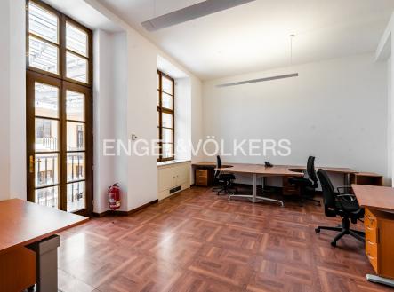 Pronájem kanceláře, 36 m²