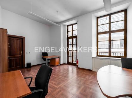 Pronájem kanceláře, 36 m²