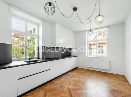 Pronájem bytu, 3+1, 137 m²